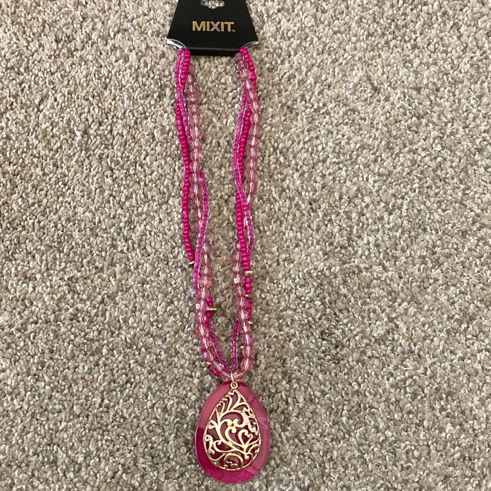 Mixit Fuchsia and Gold Filigree Necklace - Picture 2 of 4